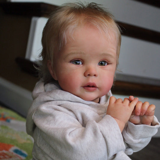 Roberto by Mayra Garza