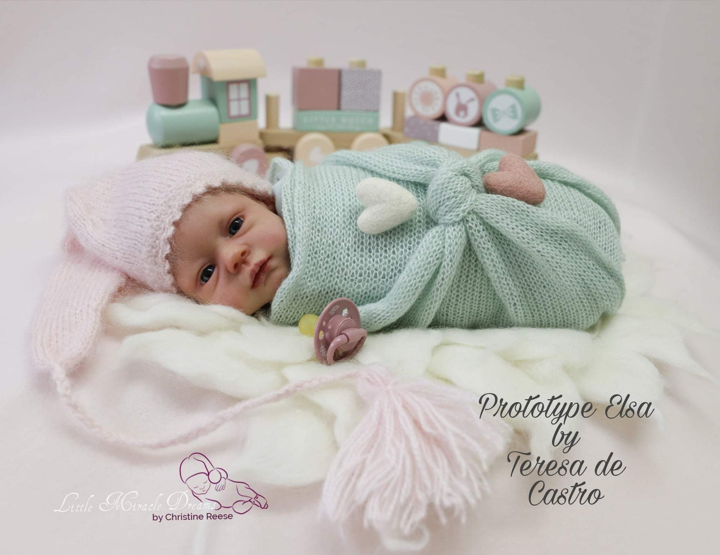 ***PRE-ORDER DEPOSIT ONLY*** Elsa by Teresa de Castro - Create A Little Magic (Pty) Ltd