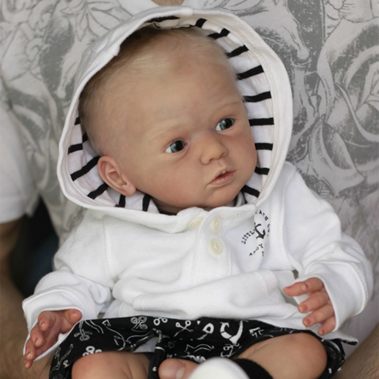 Maike by Gudrun Legler