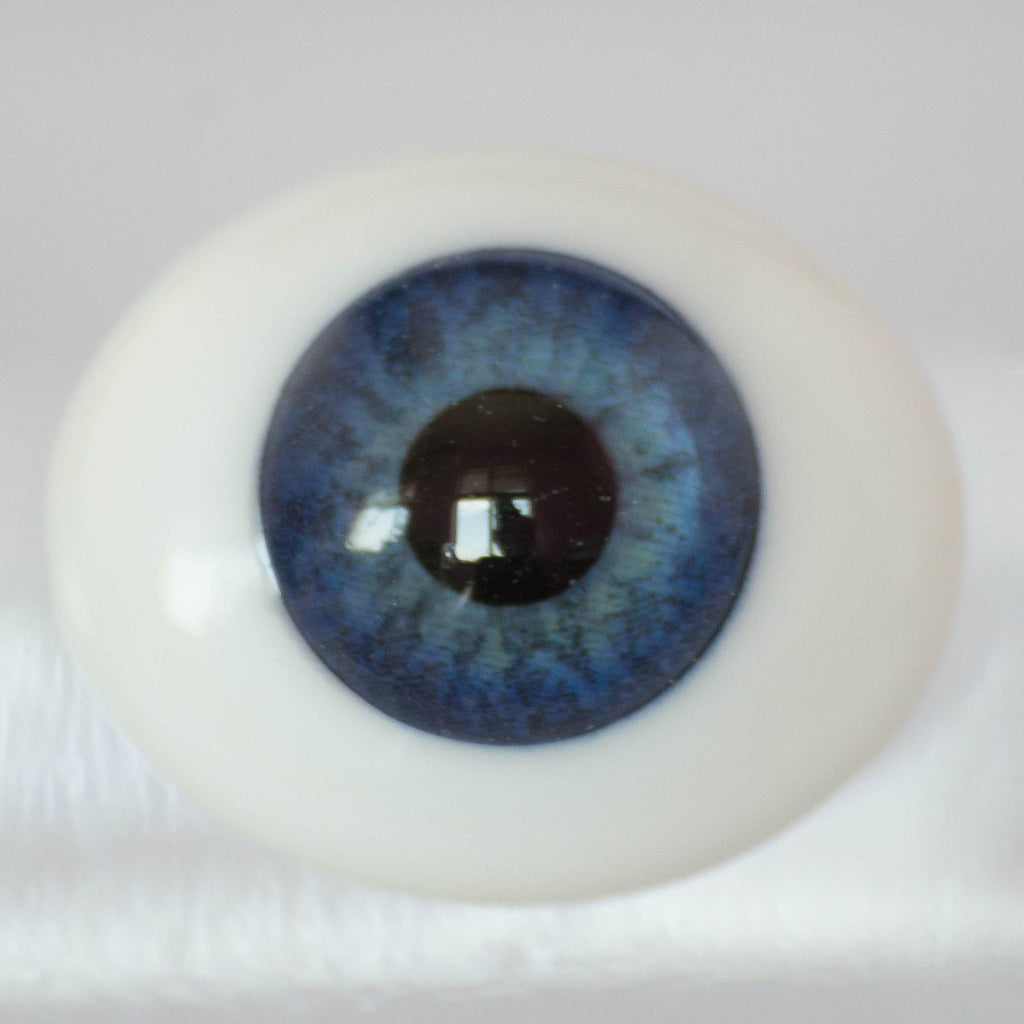 German glass eyes reborn deals dolls
