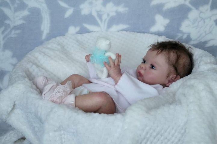Henley by Dawn Murray McLeod - Create A Little Magic (Pty) Ltd