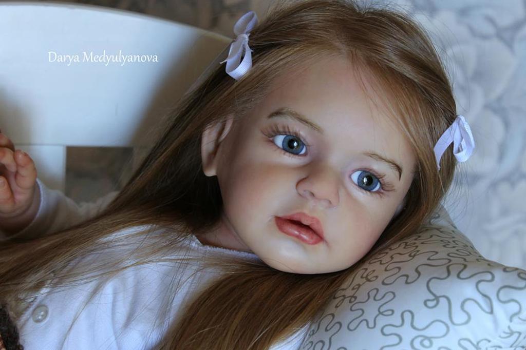 Isabella by Regina Swialkowski - Create A Little Magic (Pty) Ltd