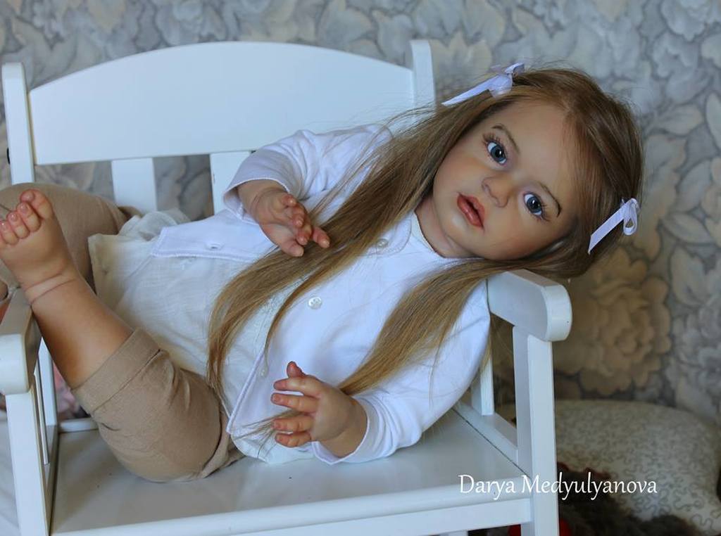 Isabella by Regina Swialkowski - Create A Little Magic (Pty) Ltd
