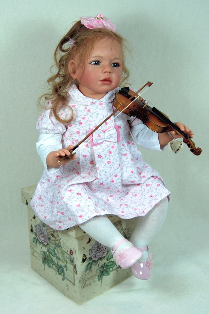 Isabella by Regina Swialkowski - Create A Little Magic (Pty) Ltd