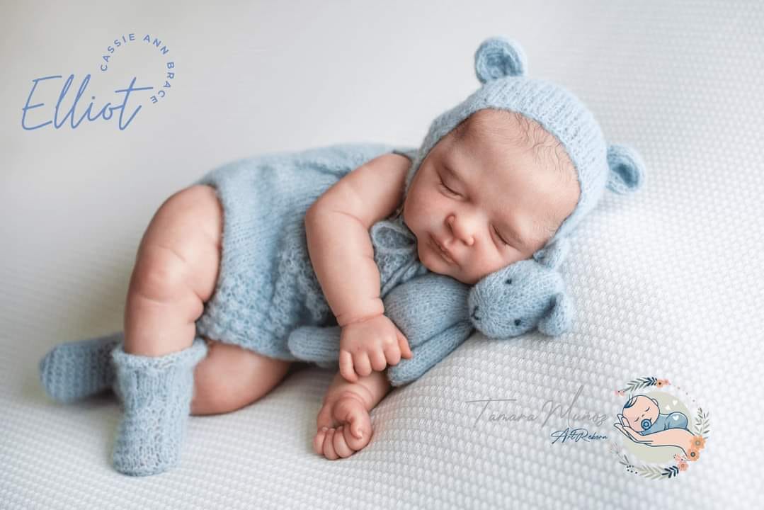 ***PRE-ORDER DEPOSIT ONLY*** Elliot by Cassie Brace - Create A Little Magic (Pty) Ltd