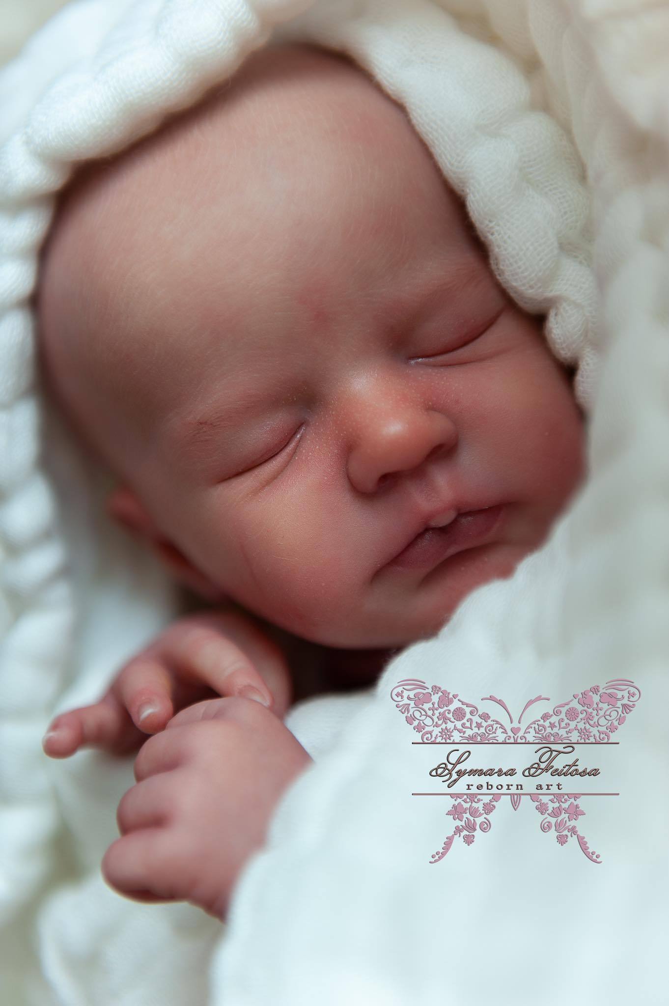 ***PRE-ORDER DEPOSIT ONLY*** Serena by Tay Freitas - Create A Little Magic (Pty) Ltd