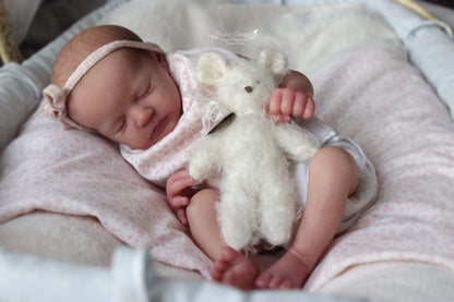***PRE-ORDER DEPOSIT ONLY*** Serena by Tay Freitas - Create A Little Magic (Pty) Ltd